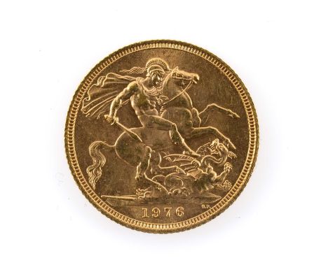 ELIZABETH II GOLD SOVEREIGN, 1976, 8.0gmsProvenance: private collection CardiffComments: light wear overall, viewing recommen
