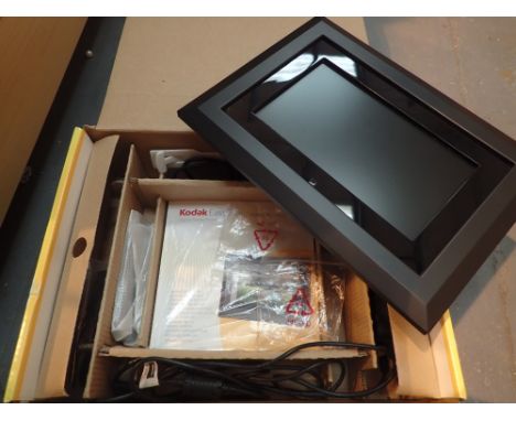 Boxed Kodak east share digital photo frame 