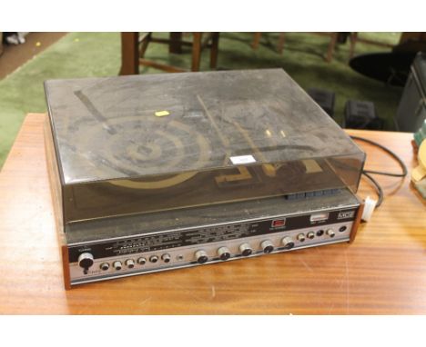 A VINTAGE FIDELITY MC2 RECORD PLAYER 