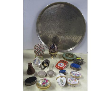 A collection of decorative boxes, to include Halcyon Days, a compact, inkwell and a circular tray