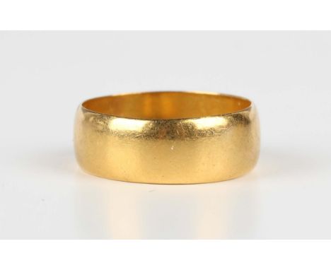 A 22ct gold wide band wedding ring, Birmingham 1915, weight 5.1g, ring size approx O.Buyer’s Premium 29.4% (including VAT @ 2