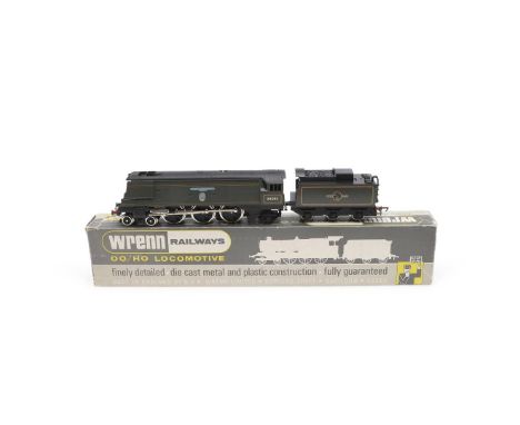 A boxed W2275/5P 5 Pole Bulleid BR Green Hurricane, 34065. With a leaflet. *Condition: Name on one side of the locomotive sli