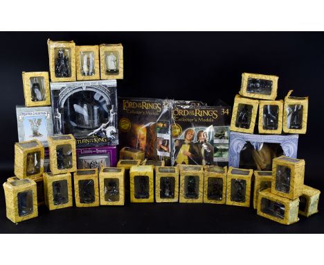 Large Collection of Lord of the Rings Items. To include Collectors DVD Gift Set, The Return of the King and The Two Towers, P