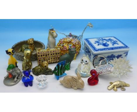 Miniature animals including glass, Wade and trinket boxes, etc.