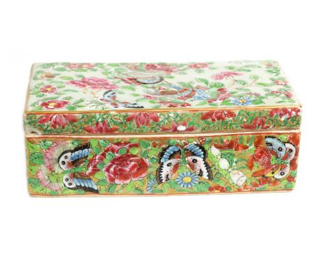 AN 18TH-CENTURY FAMILLE ROSE CHINESE LIDDED TRAY with brightly coloured enamel decoration depicting butterflies amongst flowe