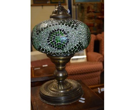 MODERN MOSAIC FINISH TABLE LAMP