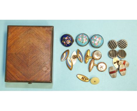 A pair of lady's floral-painted enamel buttons with spring backs, (one a/f), another, and a small quantity of cufflinks. 