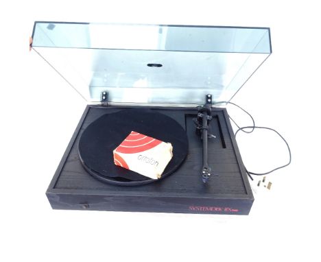 A Systemdek IIX 900 record player 