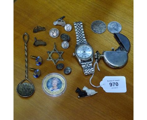 A novelty lighter, Bunny Club buttons, black and white Whiskey brooch, coins etc 