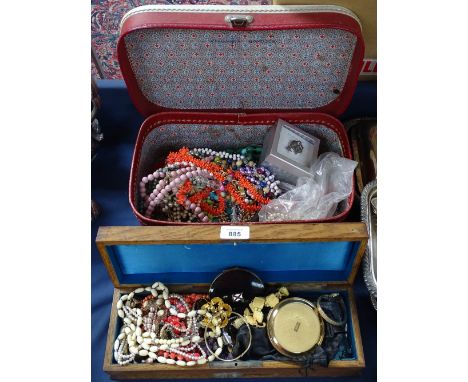 2 boxes of miscellaneous costume jewellery, compacts, a 9ct rolled gold bangle etc 