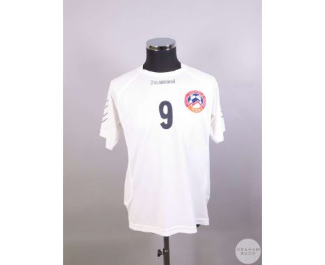 White Armenia No.9 away shirt, 2007, player issue, Hummel, size M, short-sleeved with country emblem, reverse numbered 9