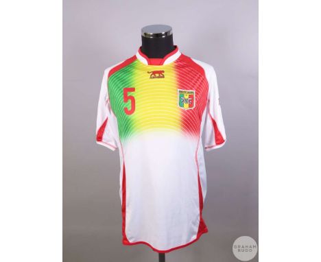 White and red Mali No.5 2010 World Cup Qualifier away shirt, 2008, player issue, Airness, size XL, short-sleeved with 2010 FI