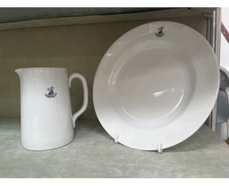 NORFOLK REGIMENT INTEREST: A 5th Bn. Norfolk Regiment ceramic jug together with matching side plate (2)