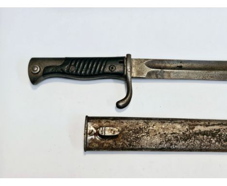 A WWI German 98/05 'Butcher' bayonet, 2nd pattern, dated 1918, by Ernst Busch, Solingen, with steel scabbard