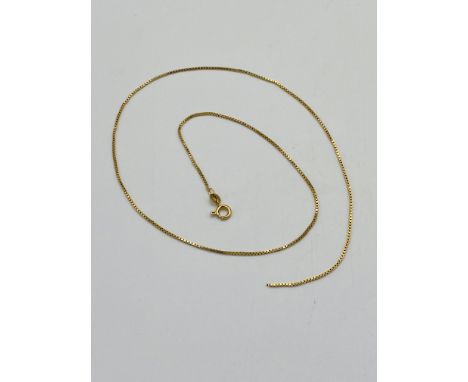 9ct fine gold chain, 2.4g. Estimate: £40-60
Chain as found&nbsp; clasp broken to one end will not fasten.