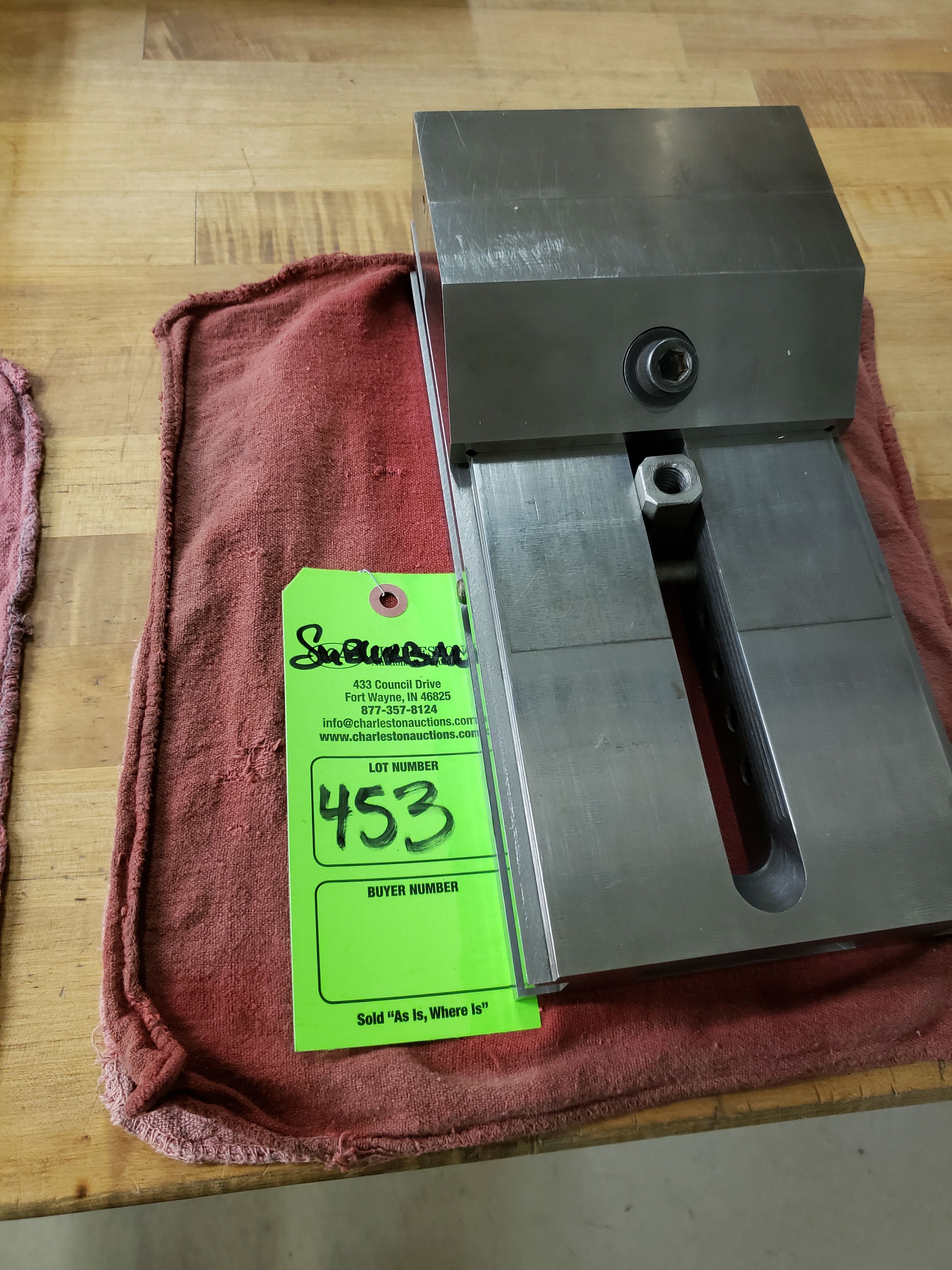 SUBURBAN GRINDING VISE