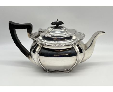 A hallmarked silver teapot, total weight 640.5g