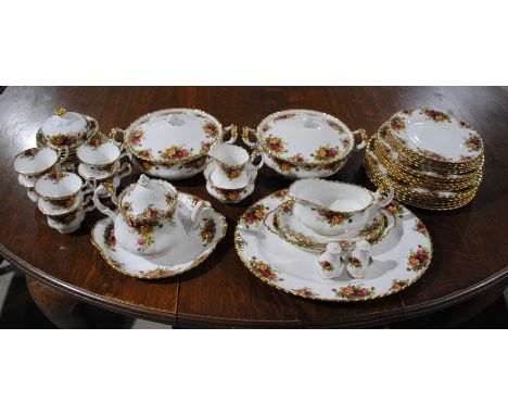 A Royal Albert 'Old Country Roses' pattern part dinner and tea service