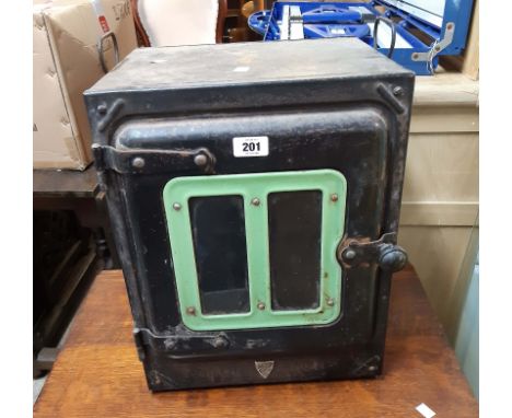 A vintage Valor No. 112 paraffin stove