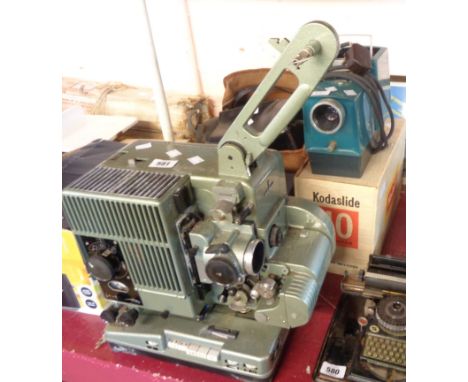 A vintage Siemens cine projector - sold with two Kodak Kodaslide projectors (one boxed), and two boxed Safari screens