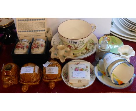 Assorted china including Crown Devon golf mug, a pair of Lawley's Art deco cups and saucers, Carltonware tortoise cruet, etc.