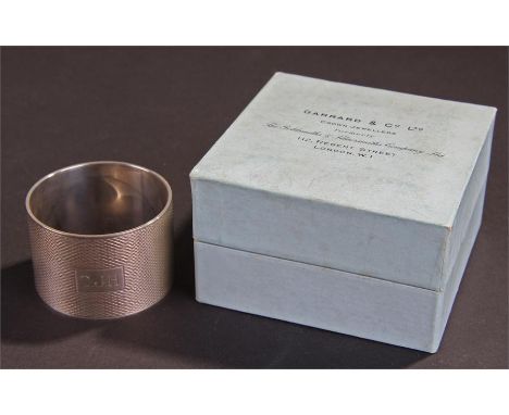 Elizabeth II silver napkin ring, Birmingham, 1959, engine turned, circular form, 53.1 grams