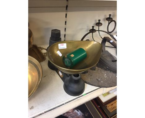 BRASS AND IRON SCALES AND WEIGHTS, L30CM