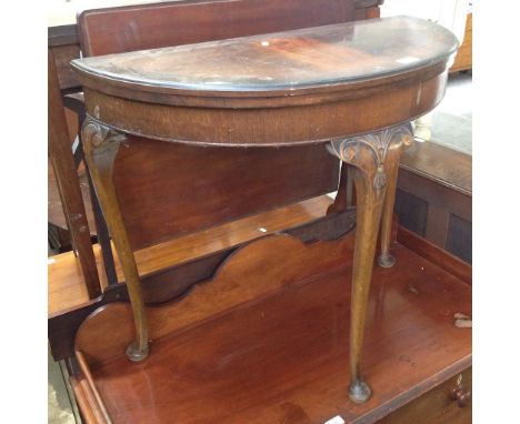 A MAHOGNAY CARD TABLE WITH CABRIOLE LEGS W81CM H712CM D40CM