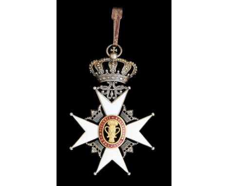 Sweden, Order of Vasa, Grand Cross sash badge, in silver-gilt, gold and enamels, width 54.5mm, in Carlman case, white enamel 