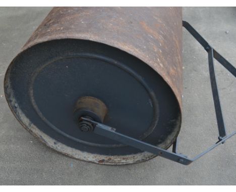 Large Rigid steel lawn roller, W91.4cm 