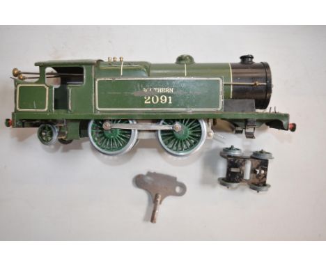 Hornby O gauge clockwork No2 Special Tank Engine finished in Southern green livery,  no. 2091 with original box. Front bogey 