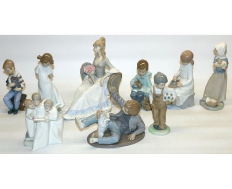 Collection of Nao and similar Spanish figures, some A/F, max. H31cm (12) 