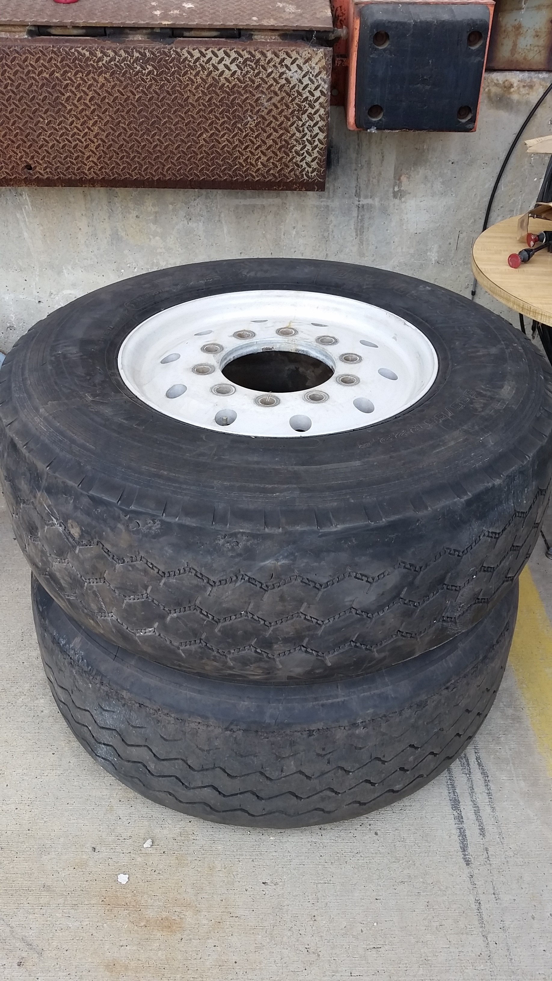 (2) Aluminum Wheel Rims 22.5x12.25 10 Lug Alcoa 823661 Big Float Wheel