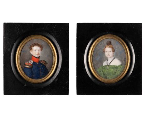   ZWEI BILDNISMINIATUREN 'OFFIZIER MIT EPAULETTEN' UND 'FRAU IM GRÜNEN KLEID'     Deutsch, 1. Hälfte 19. Jh.     Gouache auf 