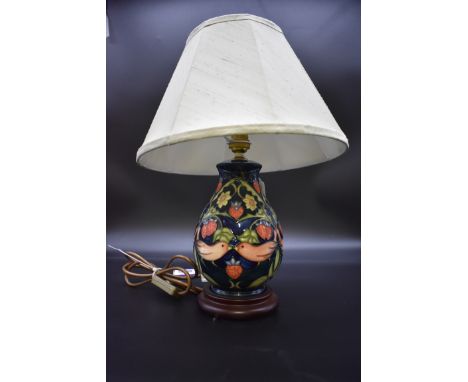 A contemporary Moorcroft 'Strawberry Thief' pattern table lamp,&nbsp;height including shade 41cm. 