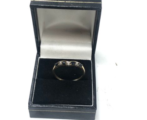 9ct gold diamond and sapphire cheveron ring (1.7g) 