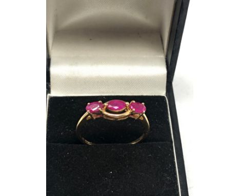 9ct gold ruby ring weight 2.1g 