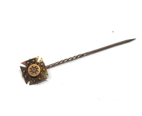 Antique 15ct gold &amp; small rose diamond stick pin measures approx 5cm long 