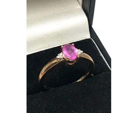 9ct gold pink sapphire &amp; diamond ring weight 2.2g 