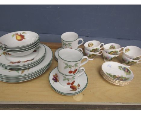 Royal Worcester 'Evesham' dinner set for 4 (chip in one bowl) and a hand painted part tea set&nbsp;
