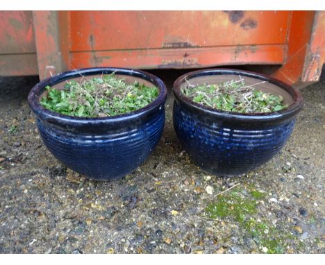 2 Ceramic garden pots&nbsp;