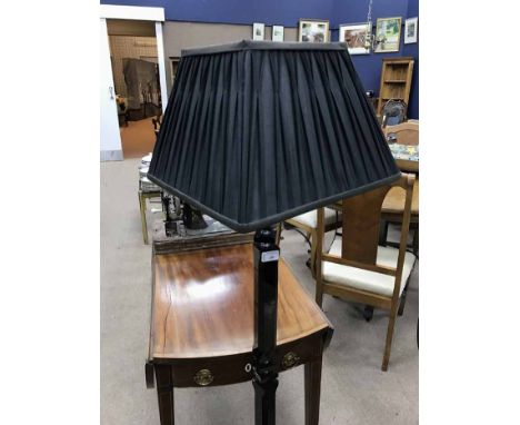 MODERN BLACK STANDARD LAMP