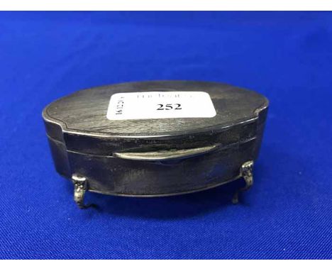 SILVER TRINKET BOXof serpentine form