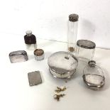 A 1920s Birmingham silver footed trinket dish (hinge a/f) (5.5cm x 11cm) and a pair of gilt metal