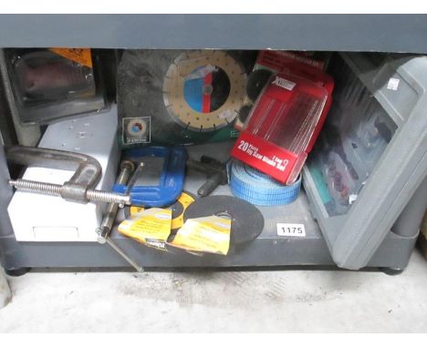 A fine lot of car / workshop tools / parts