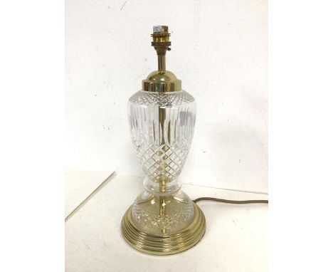 A modern cut crystal table lamp of baluster form (37cm to top of lamp holder)