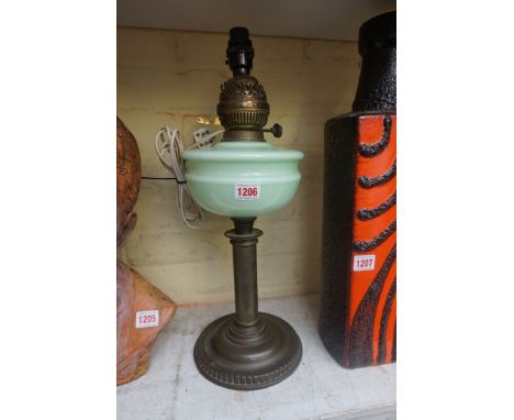 A brass and coloured glass table lamp, total height 48.5cm. 