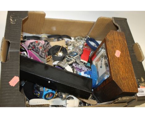 A BOX OF ASSORTED WRISTWATCHES PLUS A CLOCK