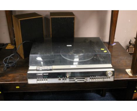 A RETRO FERGUSON 'STUDIO 15 ' RECORD PLAYER AND SPEAKERS