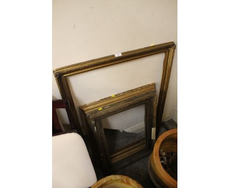 THREE VINTAGE GILT PICTURE FRAMES 